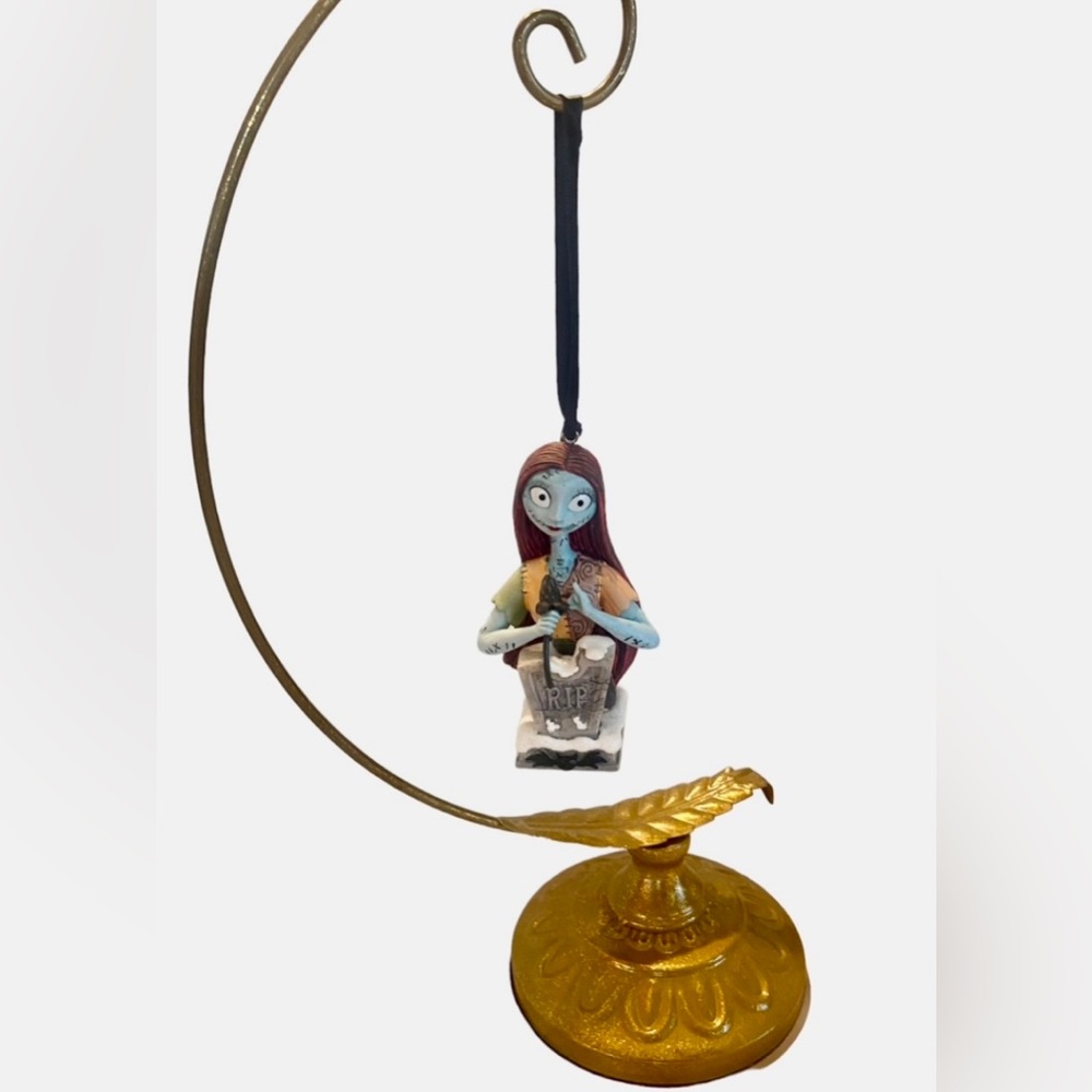 Disney Store Nightmare Before Christmas Sally Sketchbook Ornament - Picture 7 of 8